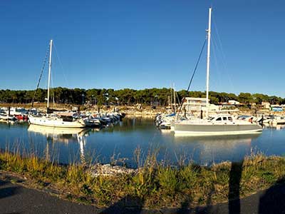 Port de Bonne Anse : Plaisance & Pêche proche des Mathes La Palmyre